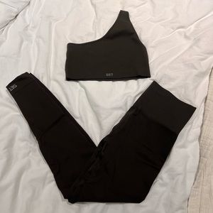 Dark brown set active set